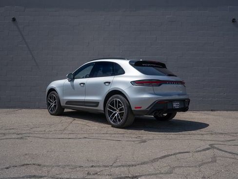 Certified 2026 Porsche Macan image 3