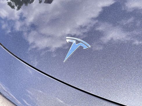 Used 2022 Tesla Model 3 Long Range AWD/4WD image 10