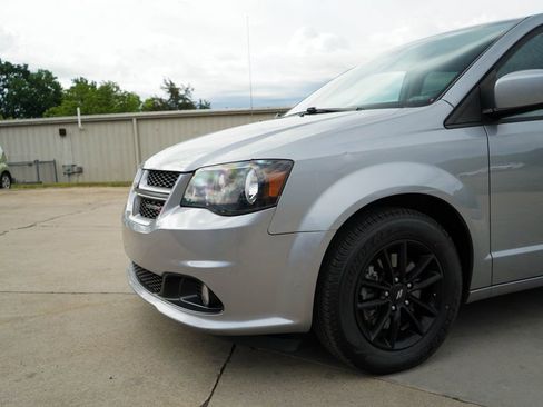 Used 2019 Dodge Grand Caravan GT FWD image 17