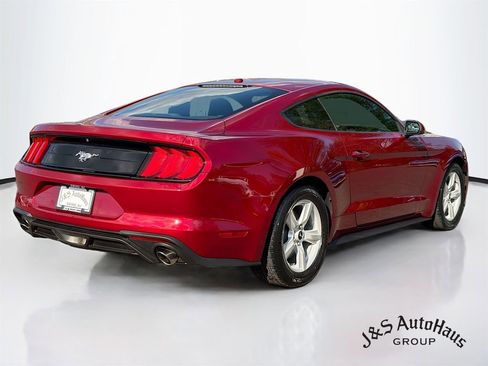 Used 2019 Ford Mustang Coupe RWD image 7