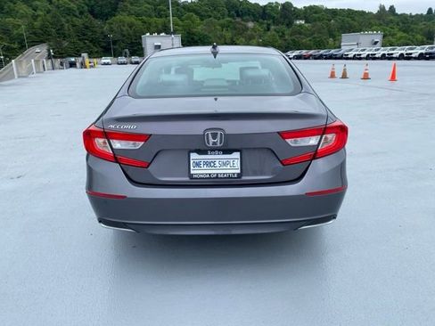 Used 2018 Honda Accord EX image 7