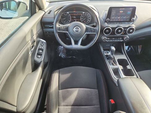 Used 2020 Nissan Sentra SR w/ Lighting Package FWD image 11