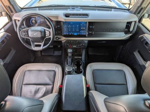 Used 2022 Ford Bronco Wildtrak image 11