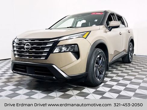 Certified 2024 Nissan Rogue SV image 3