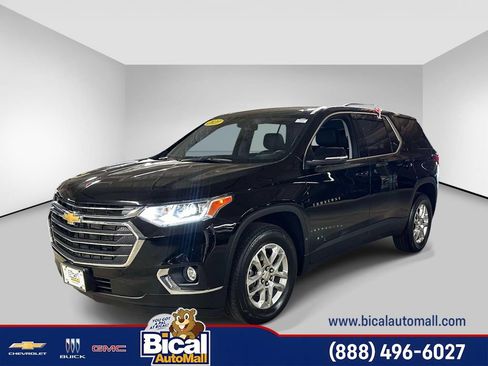Used 2021 Chevrolet Traverse LT AWD/4WD image 1