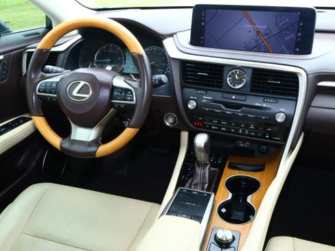Used 2020 Lexus RX 350 FWD w/ Premium Package image 11