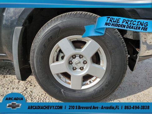 Used 2006 Nissan Frontier SE w/ (P01) Power Pkg AWD/4WD image 11