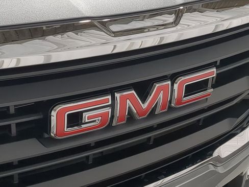 Used 2023 GMC Terrain SLE w/ Driver Convenience Package AWD/4WD image 15