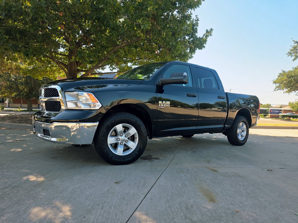 Used 2023 RAM 1500 Classic SLT w/ Trailer & Traction Group AWD/4WD image 3