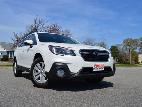 Used 2019 Subaru Outback 2.5i Premium image 24