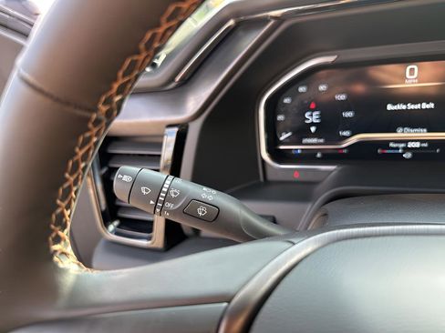 Used 2024 GMC Sierra 2500 AT4 w/ AT4 Premium Plus Package image 32