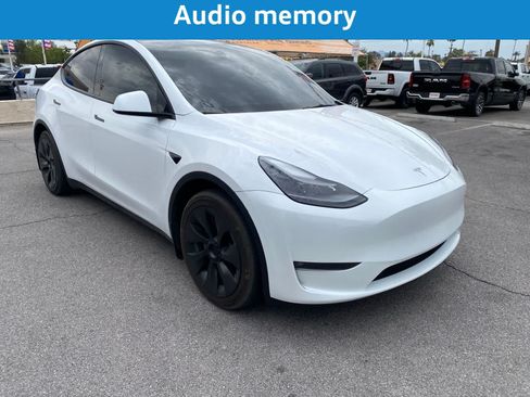 Used 2023 Tesla Model Y Long Range AWD/4WD image 5