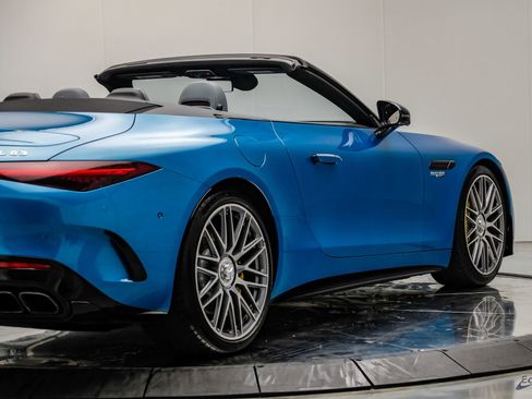 Used 2022 Mercedes-Benz SL 63 AMG 4MATIC image 25