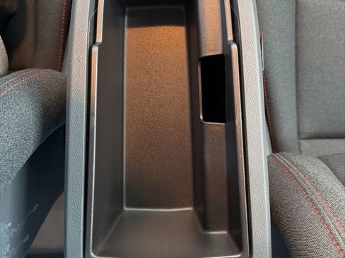 Used 2020 Chevrolet Bolt LT image 30