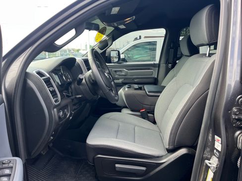 Used 2022 RAM 1500 Big Horn RWD image 12
