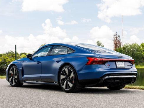 Used 2022 Audi RS e-tron GT w/ Carbon Performance Package AWD/4WD image 42