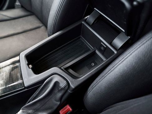 Used 2018 BMW 320i Sedan RWD image 41