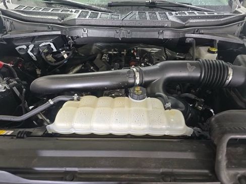 Used 2025 Ford F150 XLT w/ Equipment Group 301A Standard AWD/4WD image 15