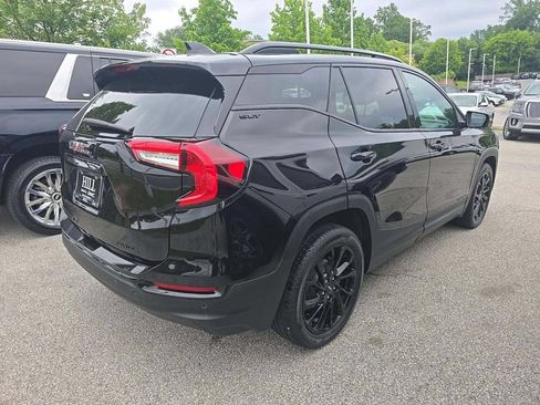 Used 2023 GMC Terrain SLT w/ Infotainment Package II AWD/4WD image 4