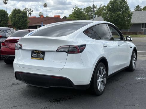 Used 2020 Tesla Model Y Long Range AWD/4WD image 5