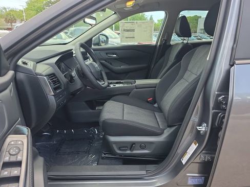 New 2026 Nissan Rogue SV FWD image 15