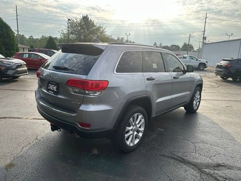 Used 2017 Jeep Grand Cherokee Limited AWD/4WD image 7