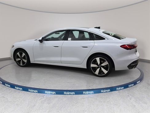 Used 2025 Audi A5 2.0T Prestige w/ 19" Wheel Package image 9