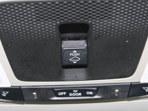 Certified 2023 Honda CR-V EX image 12