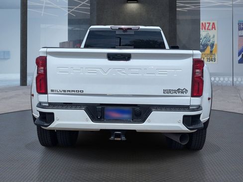 Used 2024 Chevrolet Silverado 3500 High Country w/ High Country Premium Package image 5