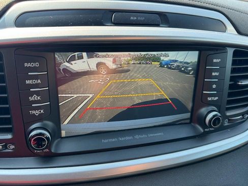 Used 2019 Kia Sorento EX w/ EX Touring Package FWD image 22