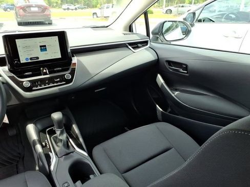 Used 2026 Toyota Corolla LE FWD image 10