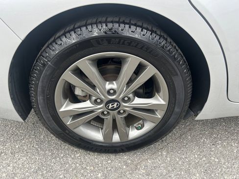 Used 2018 Hyundai Elantra Value Edition w/ Cargo Package image 23