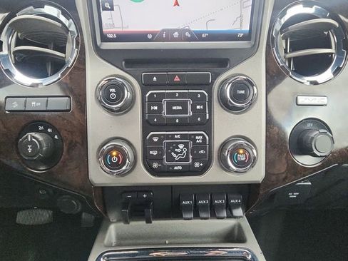 Used 2016 Ford F350 Platinum w/ Platinum Package image 18