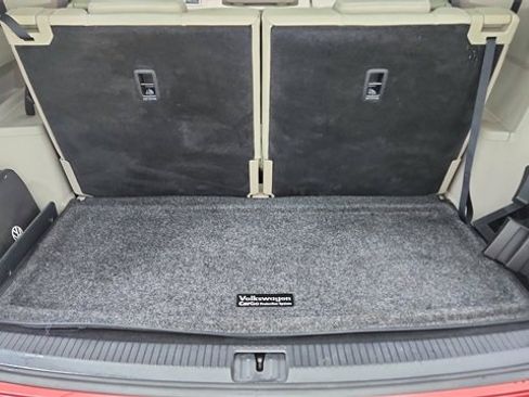 Used 2025 Volkswagen Atlas SEL Premium R-Line image 15