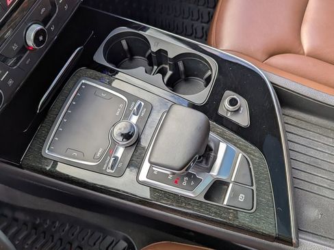 Used 2019 Audi Q7 3.0T Premium w/ Convenience Package image 16