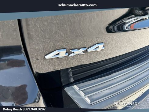 Used 2019 Jeep Grand Cherokee Laredo AWD/4WD image 13