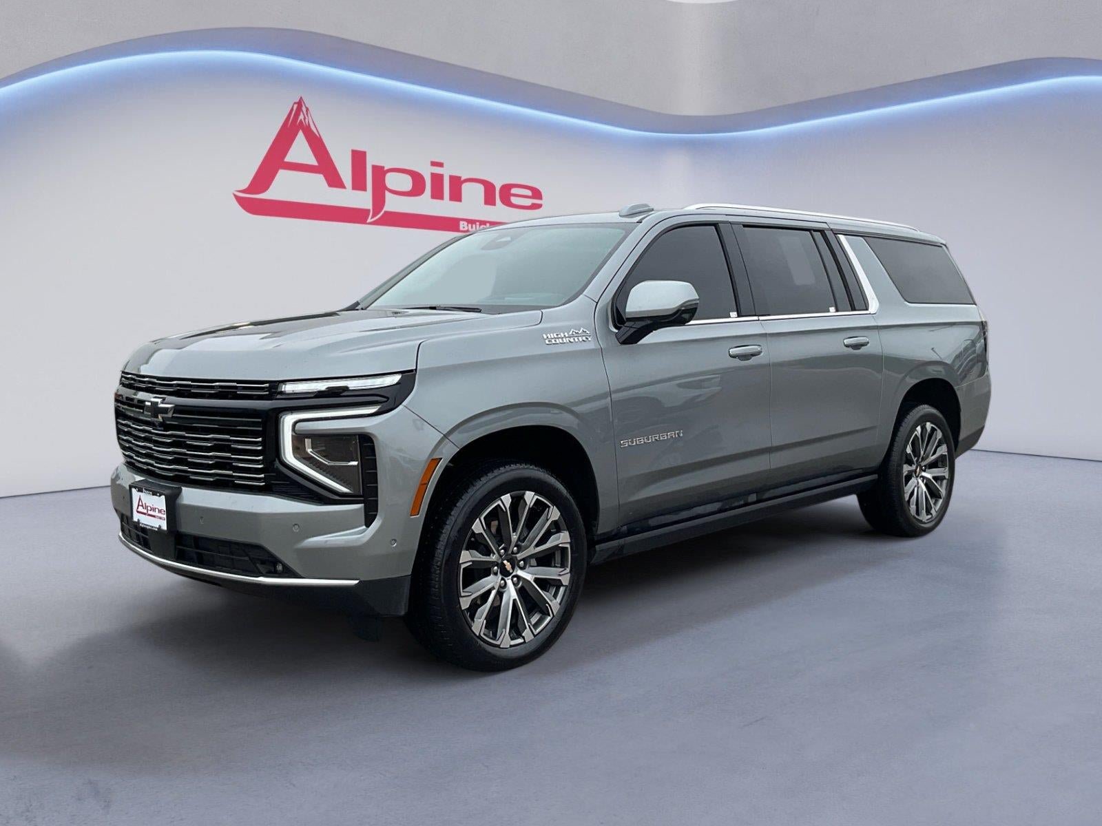 Used 2026 Chevrolet Suburban High Country AWD/4WD image 1