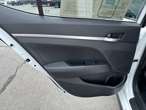 Used 2020 Hyundai Elantra SE w/ Cargo Package (C1) FWD image 30
