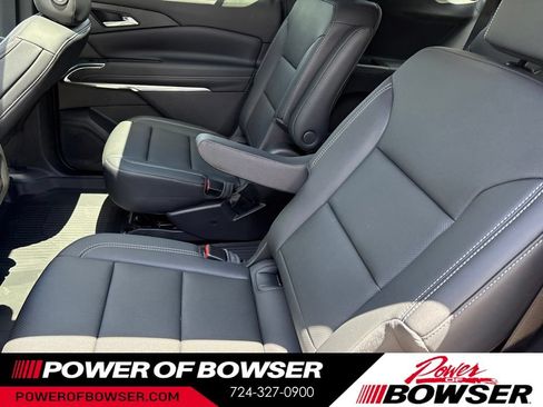 New 2026 Chevrolet Traverse LT w/ Sun and Wheel Package AWD/4WD image 5