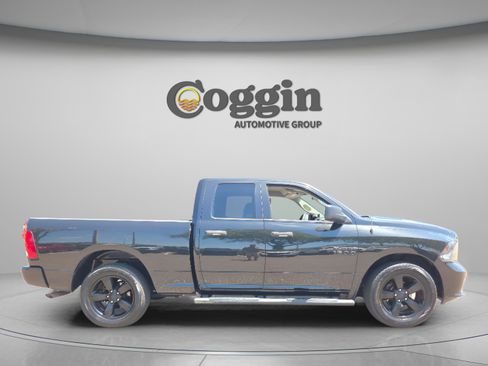 Used 2017 RAM 1500 Express w/ Black Ram 1500 Express Group image 6