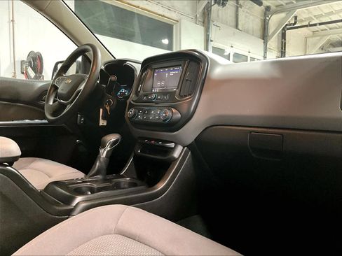 Used 2022 Chevrolet Colorado W/T w/ Custom Special Edition image 14