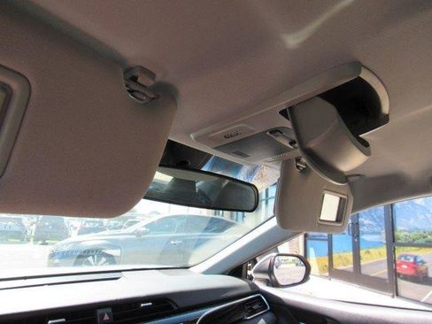 Used 2018 Toyota Camry LE FWD image 37