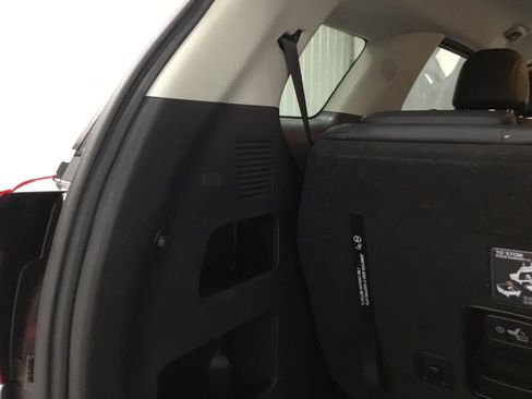 Used 2025 Kia Carnival image 16