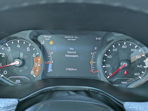 Used 2024 Jeep Compass Latitude image 22