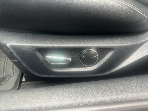 Used 2015 Ford Mustang Premium image 5