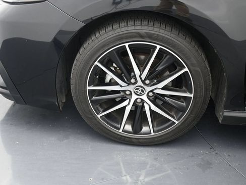 Used 2022 Toyota Camry SE FWD image 12