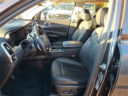 Used 2021 Kia Sorento SX image 9