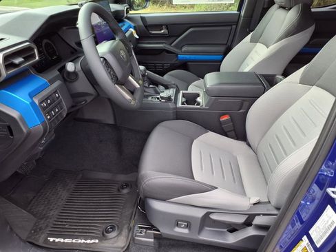 New 2025 Toyota Tacoma TRD Off-Road image 3