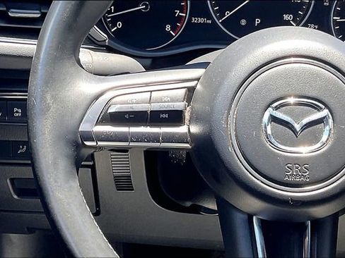 Used 2023 MAZDA MAZDA3 Hatchback w/Premium Plus Pkg AWD/4WD image 18
