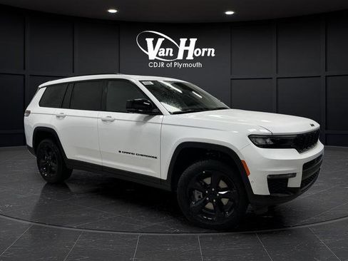 New 2025 Jeep Grand Cherokee L Limited w/ Luxury Tech Group II image 42